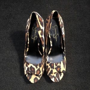 Jessica Simpson open toe leopard print heels